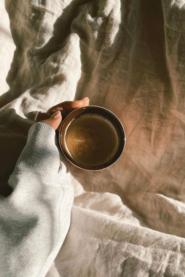 5 Morning Habits That Boost Metabolism After 35 (Without Dieting or Stressing About It)